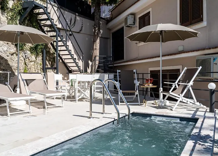 Amuri Centro - Private Pool-independent تاورمينا